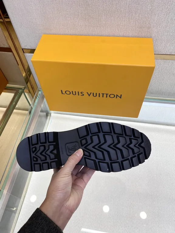 Louis Vuitton Shoe 